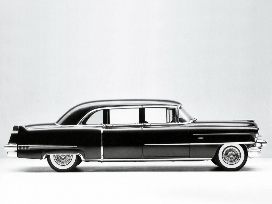  Cadillac Series 75 Fleetwood Limousine 1956 года  (фото 11 из 11)